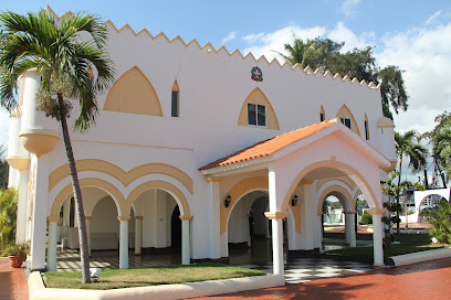 Edificio del apostadero naval de Sans Souci